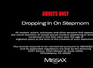 Dropping In On Stepmom